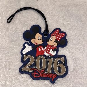 Disney 2016 Christmas ornament